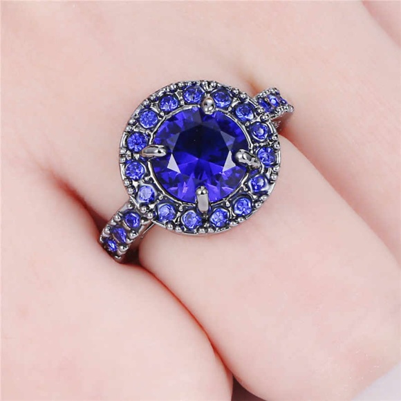 Beautiful Blue Sapphire black Rhodium Plated Ring - Picture 1 of 4